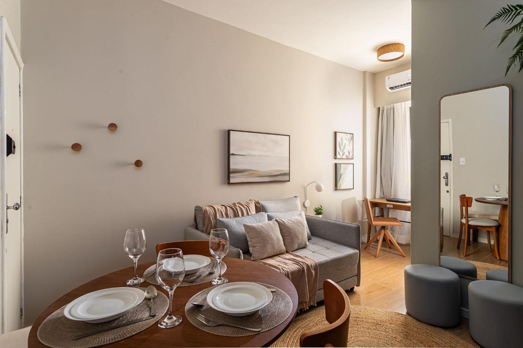 Apartamento Charme E Conforto Em Copacabana | Svc 24/104 *