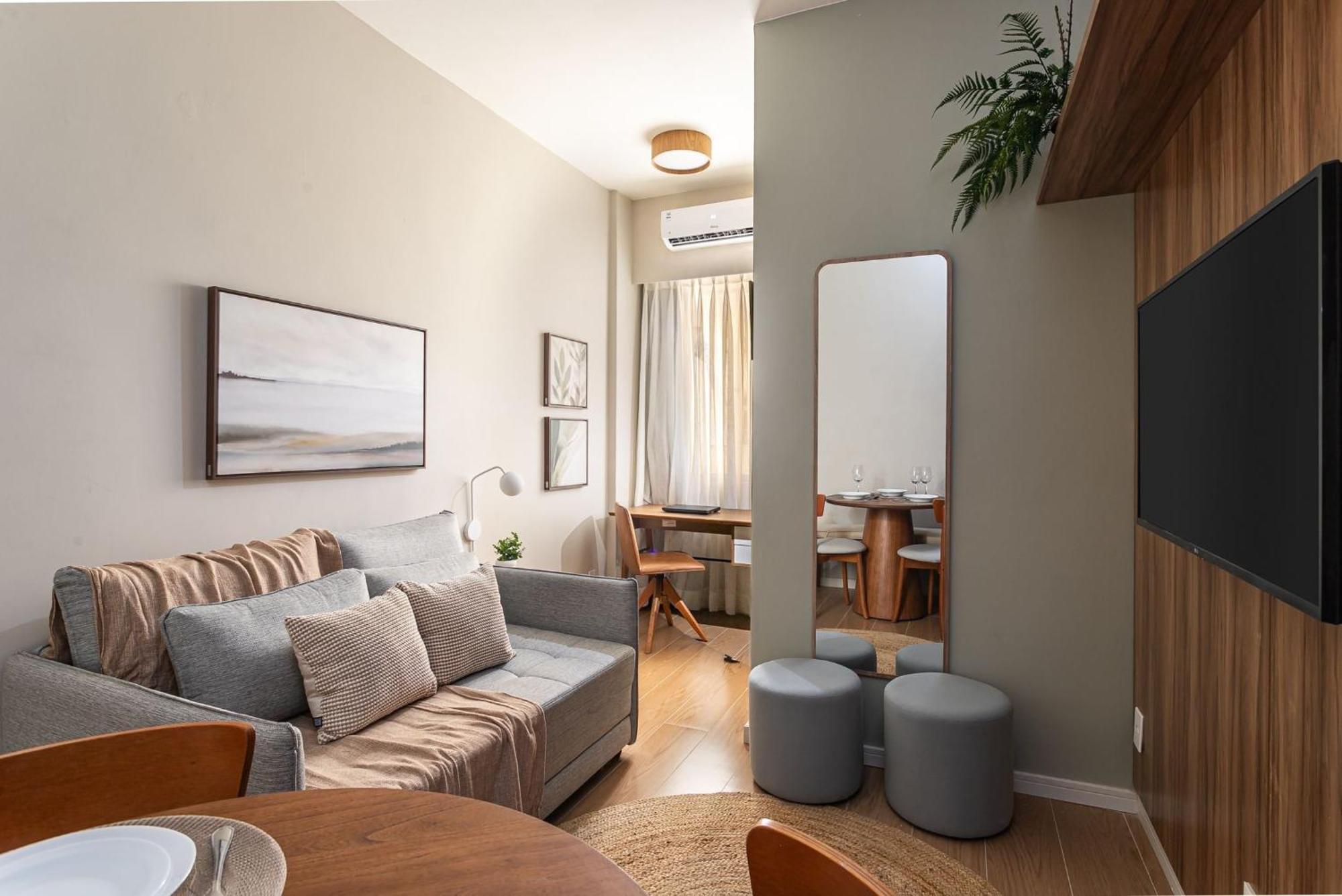 Apartamento Charme E Conforto Em Copacabana | Svc 24/104 *